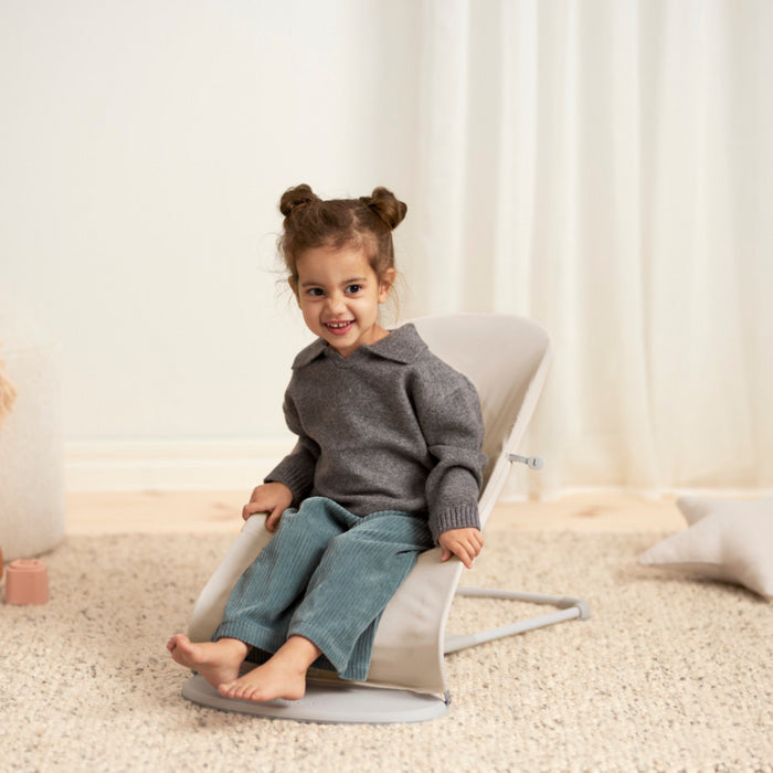 Babybjorn - Wipstoeltje Balance Soft  - Geweven Jersey Tri Fabric Lichtbeige