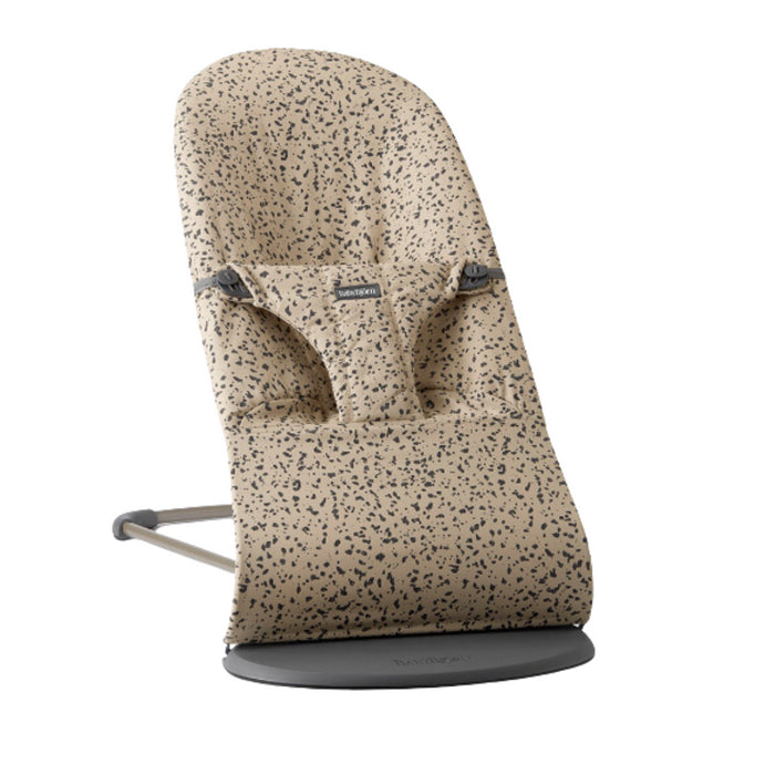 Babybjorn - Wipstoeltje Bliss  - Geweven Beige Donkergrijze Print