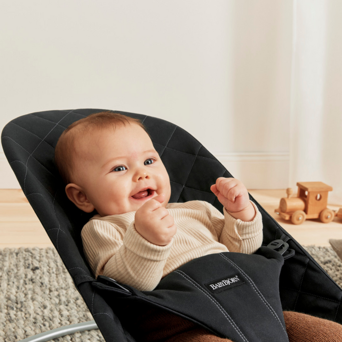 Babybjorn - Wipstoeltje Bliss  - Geweven klassiek quilt Zwart