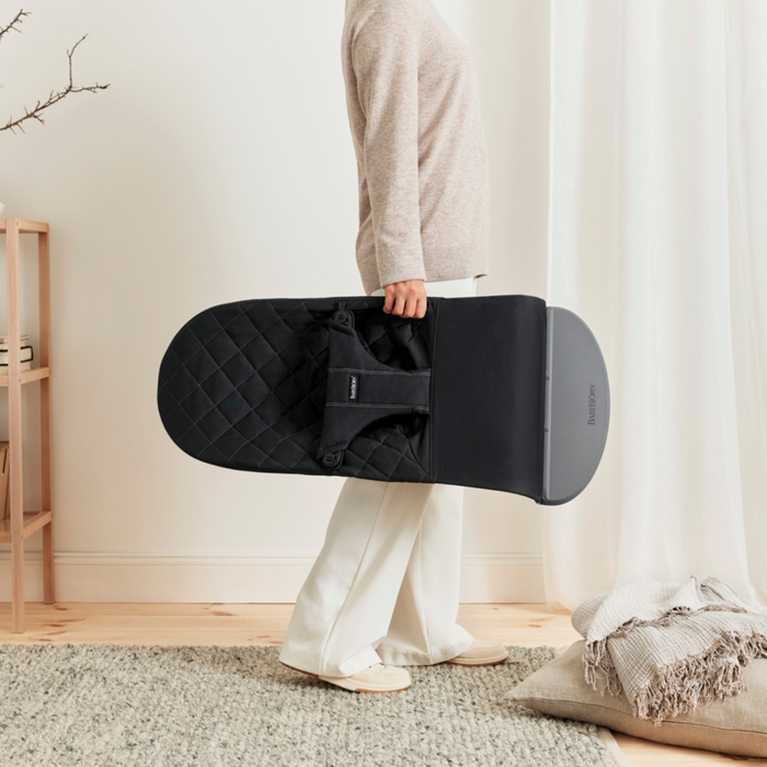 Babybjorn - Wipstoeltje Bliss  - Geweven klassiek quilt Zwart