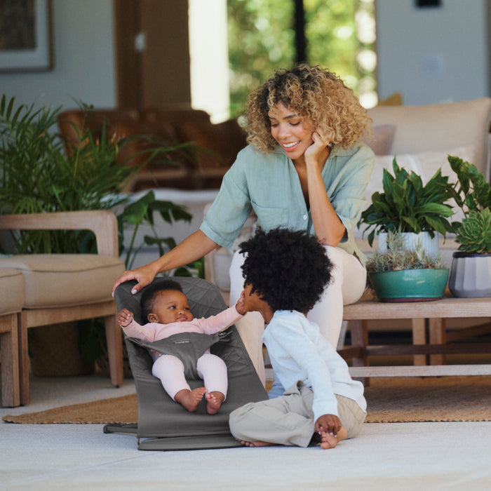 Babybjorn - Wipstoeltje Bliss  - Geweven klassiek quilt Antraciet
