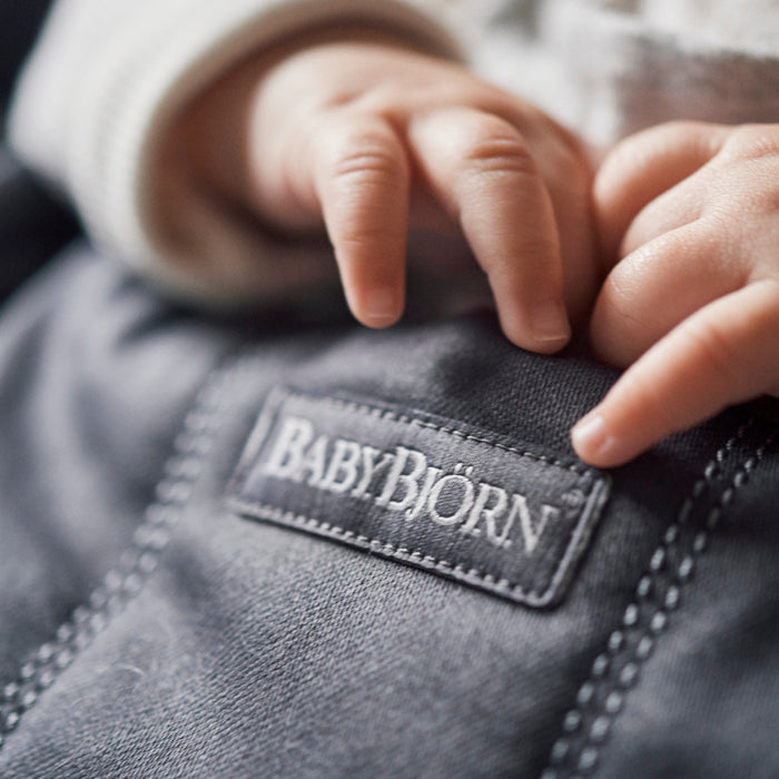 Babybjorn - Wipstoeltje Bliss  - Geweven klassiek quilt Antraciet