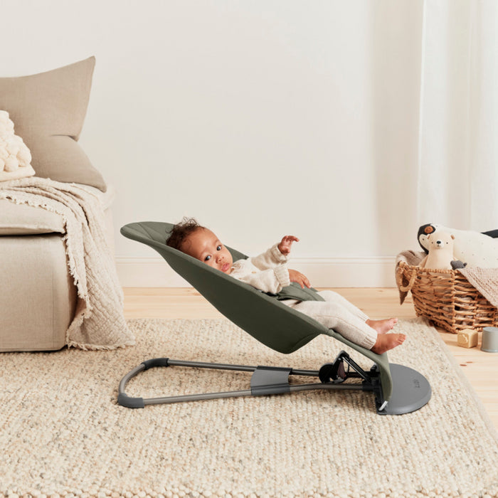 Babybjorn - Wipstoeltje Bliss  - Geweven Kroonblad quilt Donkergroen