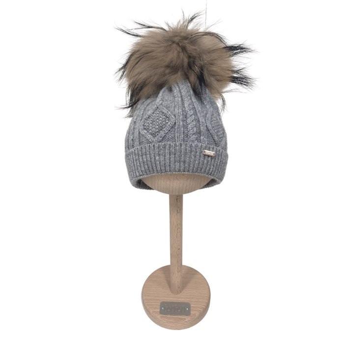 Il Trenino - Muts berretto grijs cashmere met pompom en kabel