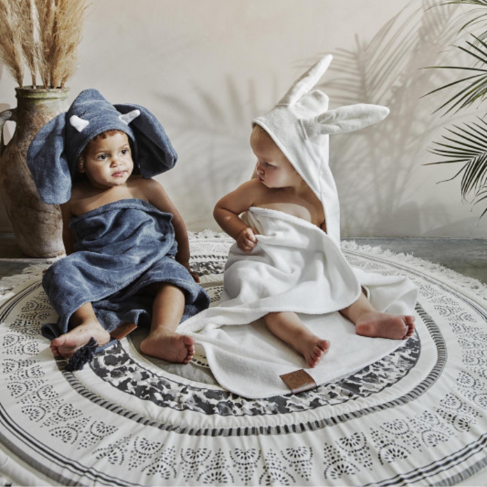 Elodie - Badcape Vanilla White Bunny