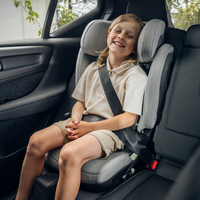 Thule - Palm i-Size hoge rugleuning booster autostoel zwart