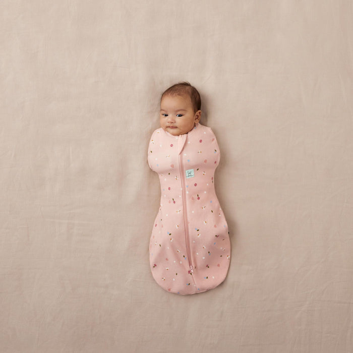 Ergopouch - Cocoon inbaker slaapzak Tog 0.2  Daisies - 0-3M