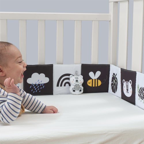 Taf toys - SAVANNAH BLACK&WHITE BOOK