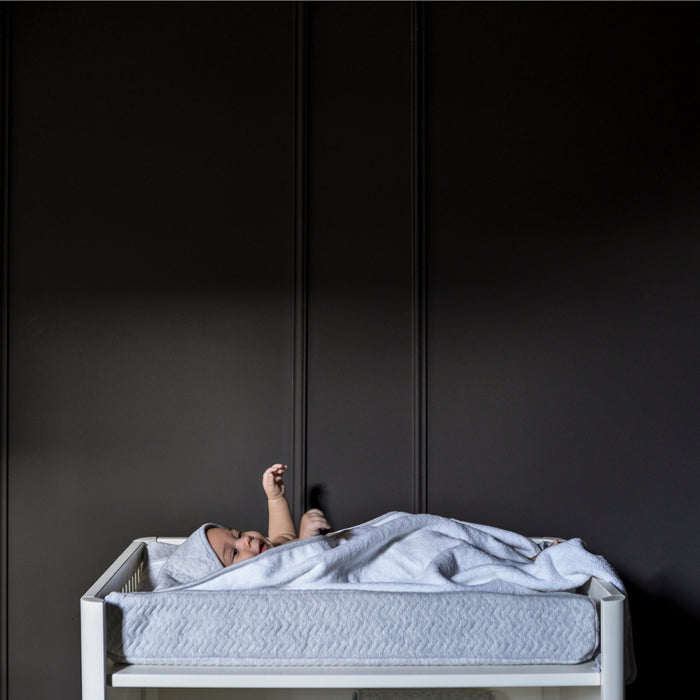 Poetree - Chevron Light Grey Melange - Aankleedkussenhoes