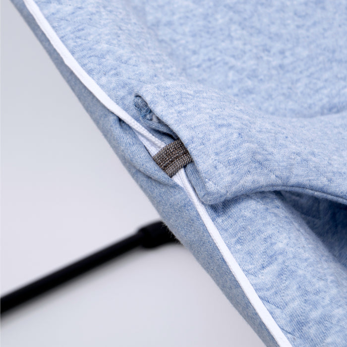 Poetree - Chevron Denim Blue - Beschermhoes voor BabyBjörn wipstoel