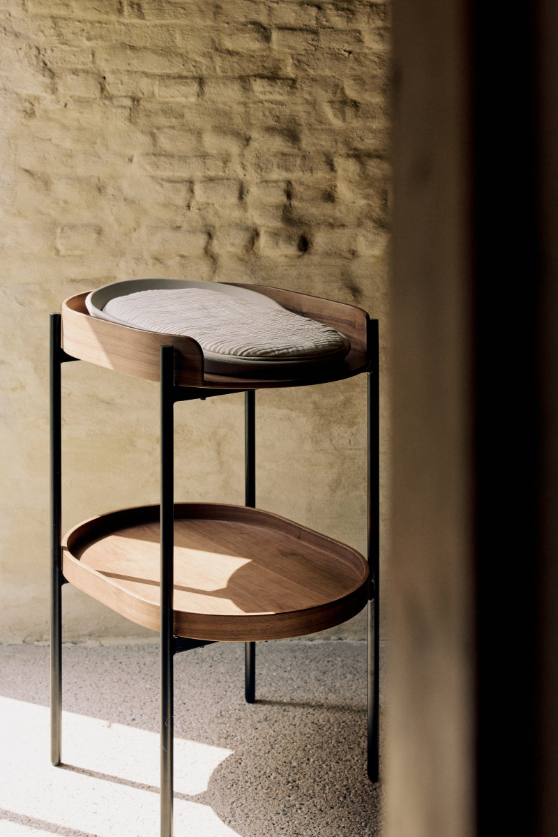 Quax - EGG - LUIERTAFEL - WALNUT/BLACK