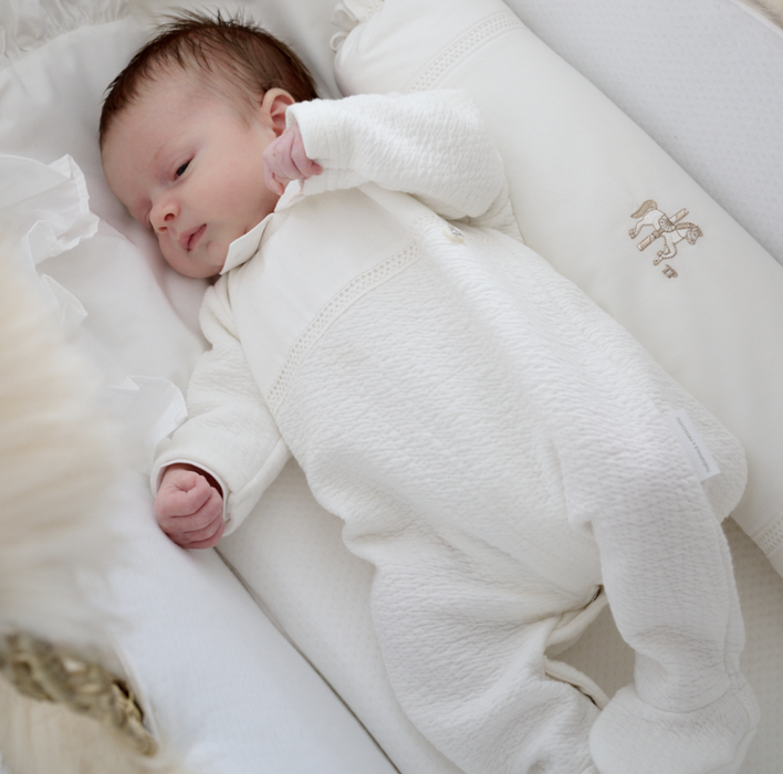 Théophile & Patachou - Casual baby uitzet - Kruippakje gewafeld kant vliegtuig -  Ivoor M:  1M