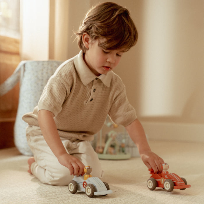 Little Dutch - Pullback racewagens met pegdoll FSC