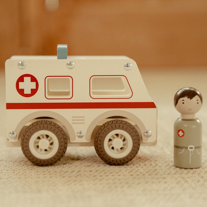 Little Dutch - Ambulance met pegdoll FSC