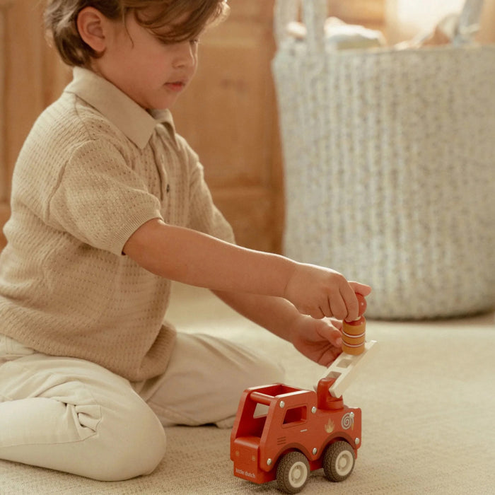 Little Dutch - Brandweerwagen met pegdoll FSC