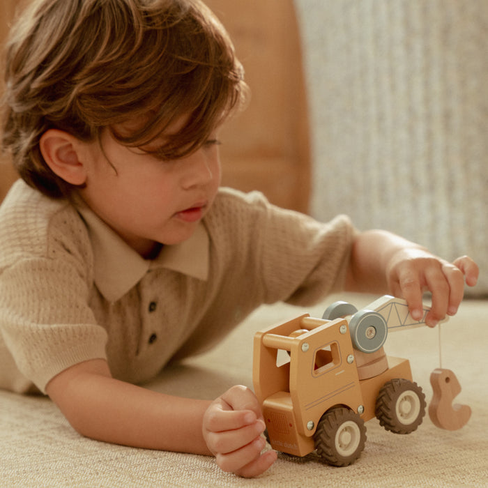 Little Dutch - Kraanwagen met pegdoll FSC