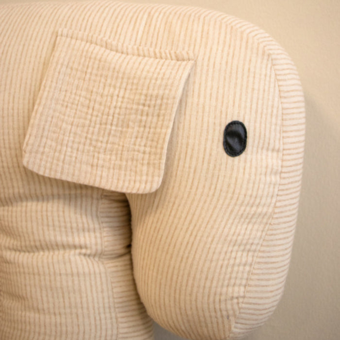 Nanami - Molly Ribvelvet - Natuur