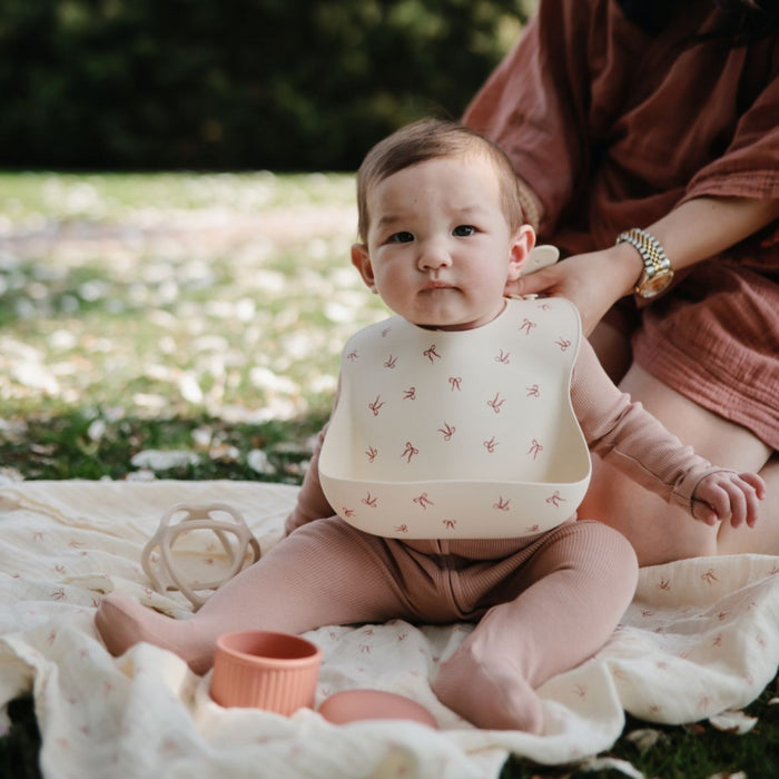 Mushie - Swaddle Bows 120x120