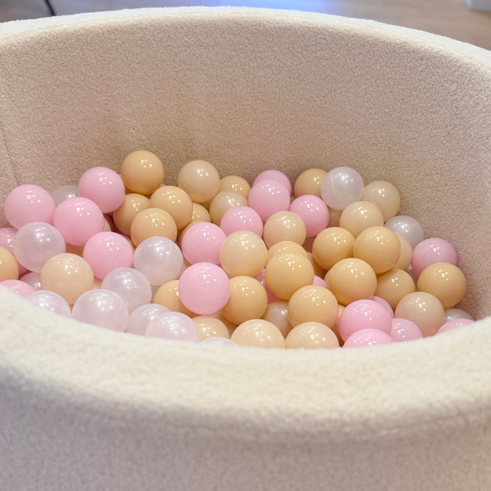 Moje - Ballenbad Bouclé Créme inclusief 200 ballen met lichtblauw, champagne & pearl