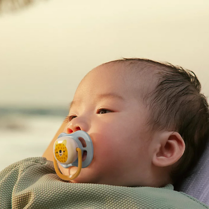 Philips-Avent - Fopspeen Ultra Air - Happy (0-6 maanden)