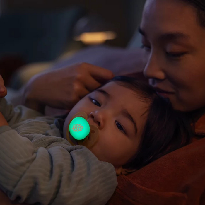 Philips Avent - Fopspeen Ultra Soft Nighttime - Perzik/Blauw(6-18 maanden)