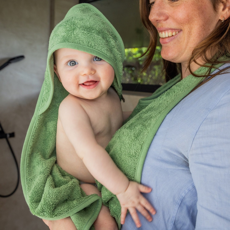 Timboo - CUDDLE TOWEL Adult/Baby (98x104cm) - ALOE GREEN