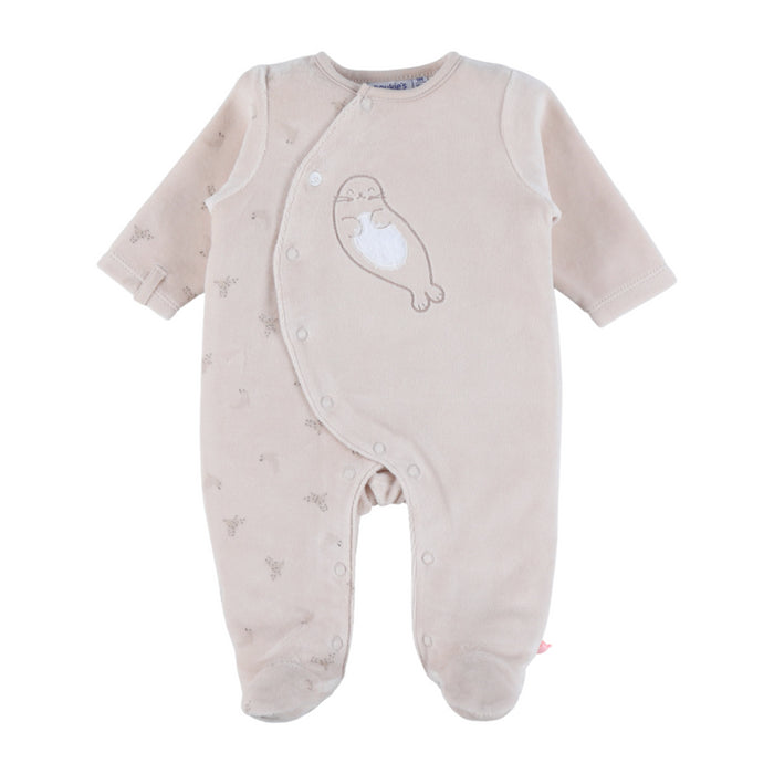 Noukies - Ecru babypyjama met zeehondenborduursel in fluweel